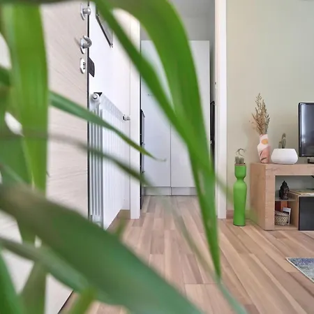 Candiani A3 Bilocale 2 Livelli Apartamento *