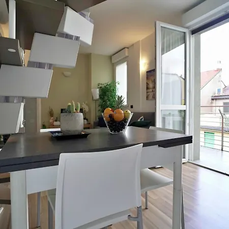 Candiani A3 Bilocale 2 Livelli Apartamento