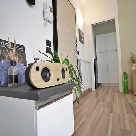 Candiani A3 Bilocale 2 Livelli Apartamento